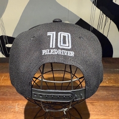 The KING cap  Black/White